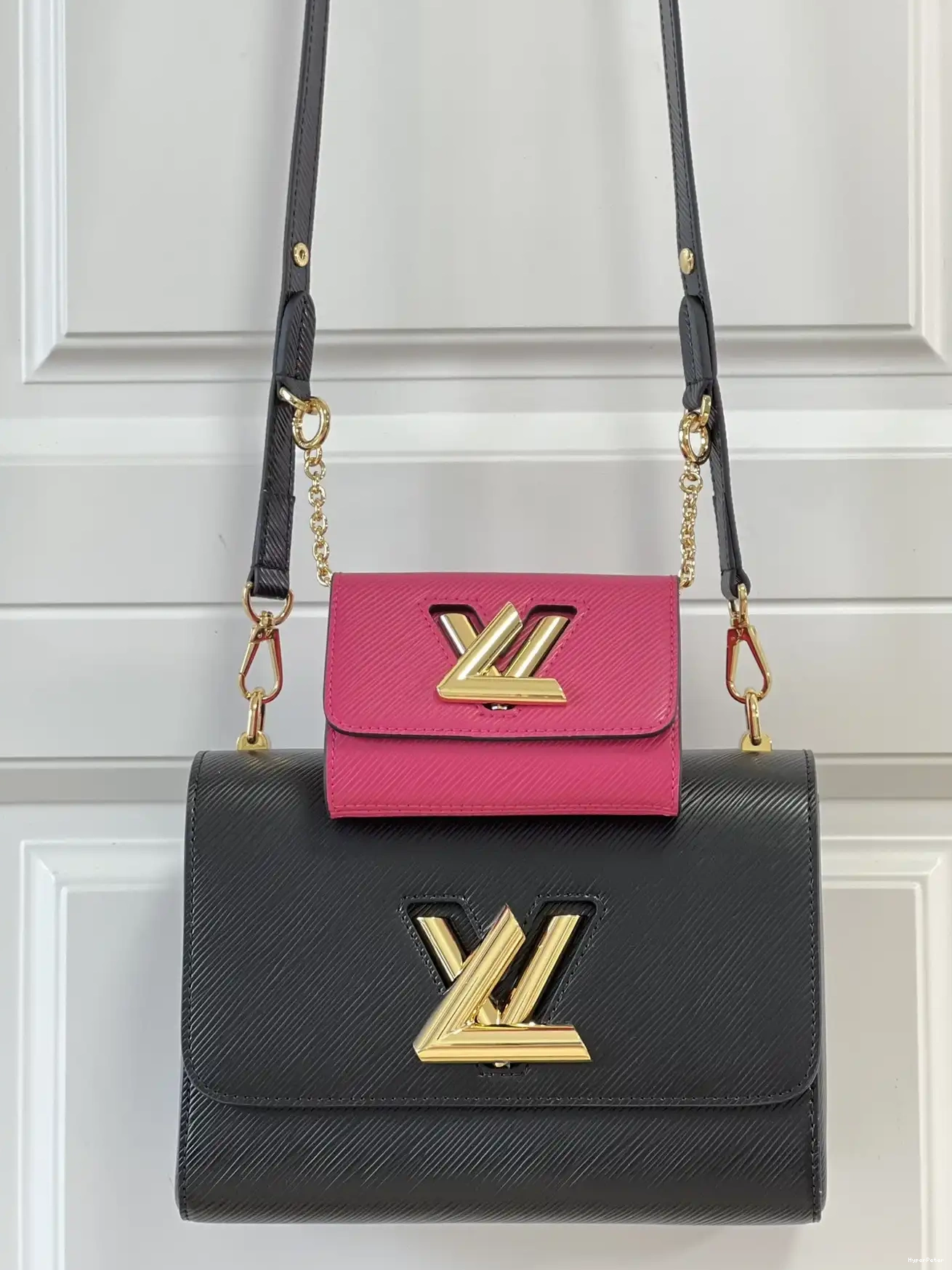PM VUITTON LOUIS TWIST 0606